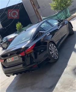 نيسان ألتيما